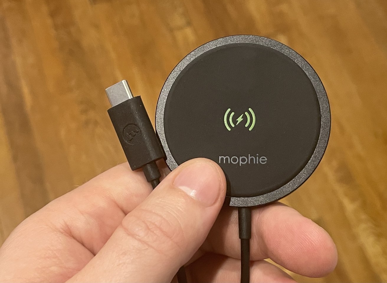 Mophie Snap+ Wireless Vent Mount review: Good iPhone car charger, but not quite MagSafe | AppleInsider